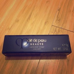 Cle De Peau Concealer Color Beige